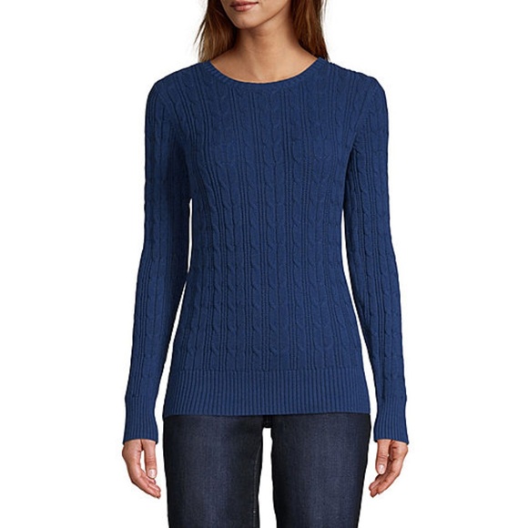 St. John's Bay Sweaters - EUC Classic Navy Cable Knit Sweater 💙